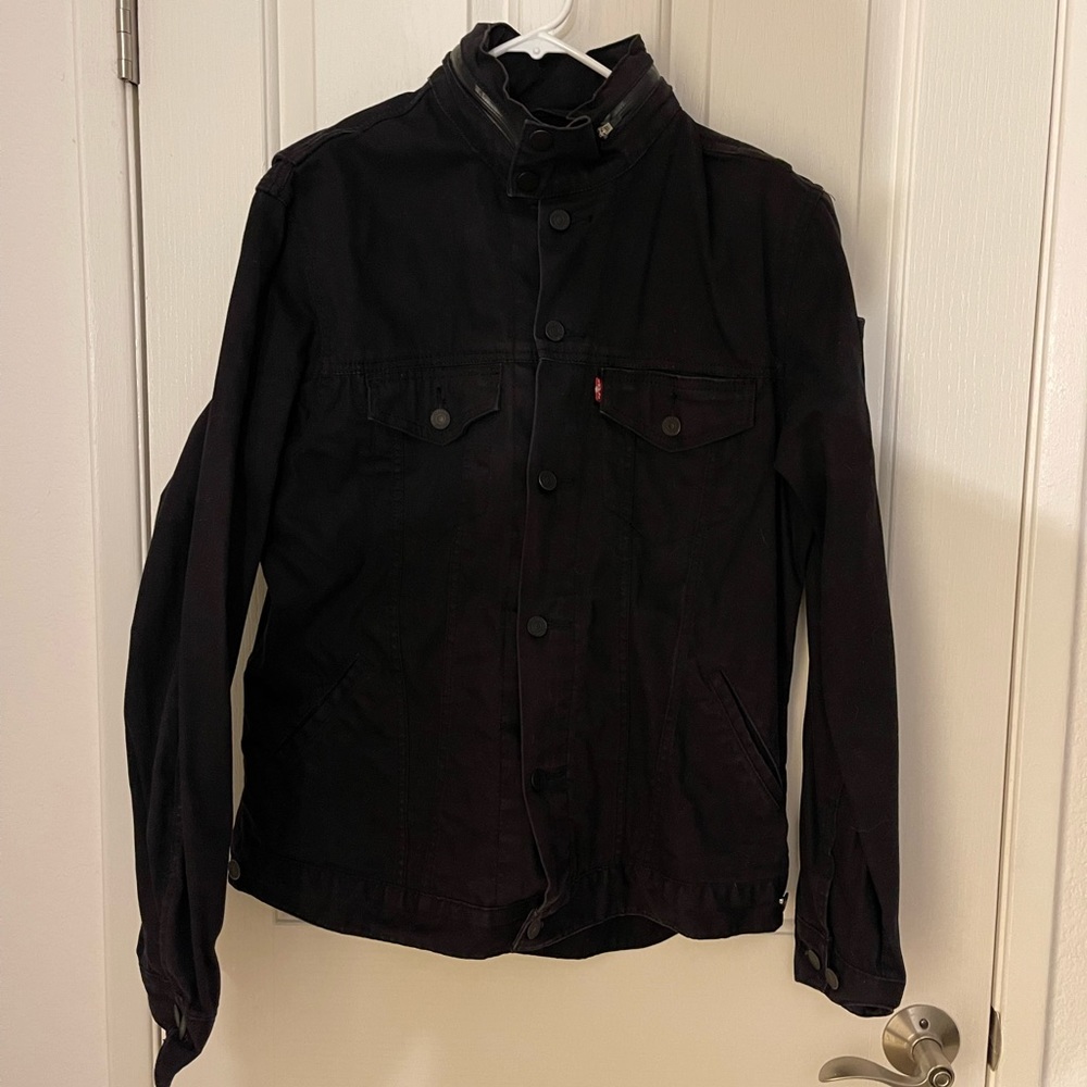 Levi’s Commuter Series Trucker Jacket W/ Packable Hood